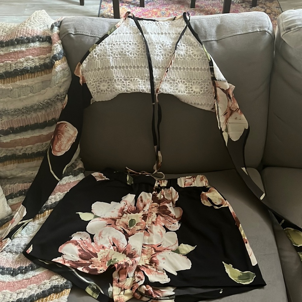 Floral Two piece tie up halter set